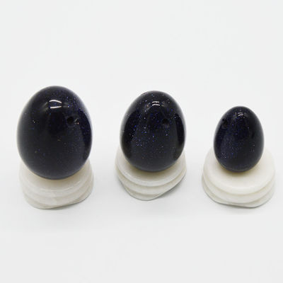 彫刻 さ れ た 青い 玉 玉 の ヨニ 卵 は,陰道 の 筋肉 を 効率 的 に 強化 する