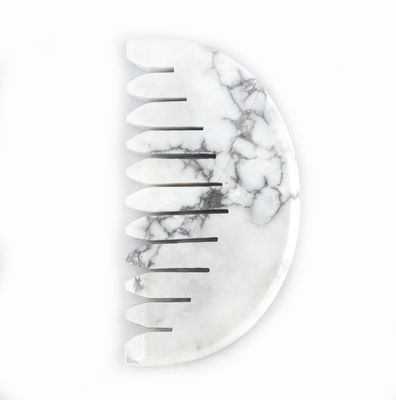 ナタラ ホワイト ターコイズ ジャード ヘア シャン Gua Sha ツール で 頭皮 の 緊張 を 軽減 する