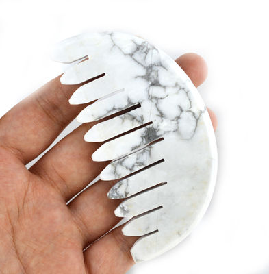 ナタラ ホワイト ターコイズ ジャード ヘア シャン Gua Sha ツール で 頭皮 の 緊張 を 軽減 する
