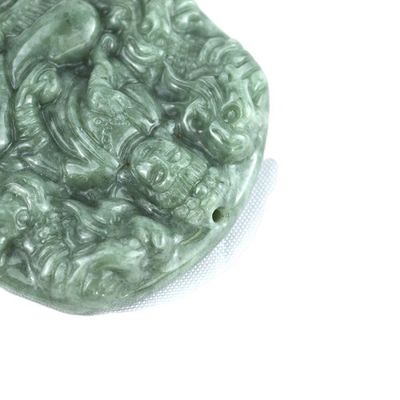 天然のエメラルド彫り ドラゴン ラッキー・アミュレット ペンダント ネックレス 女性 男性 ブレスレット 玉玉 宝石 有意義なシンボル
