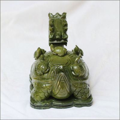 地域特色 緑玉石 ドラゴンタメの像 OEM ODM 対応