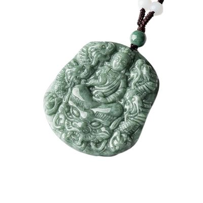 彫刻された天然玉 9 ドラゴン グアン・イイン ペンダント ネックレス 宝石コレクションにユニークな追加