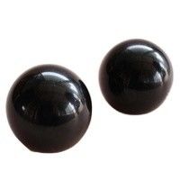 彫刻された50mm 天然黒色ビアンストーン ハンドボール マッサージ 滑らかなヒーリング クリスタル球 体マッサージとヒーリング