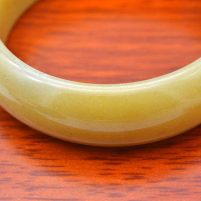 ヘチアン玉の自然の美しさを発見 疲労を和らげ,筋肉を解き放つ女性用ブレスレット フェンシュウイテーマ