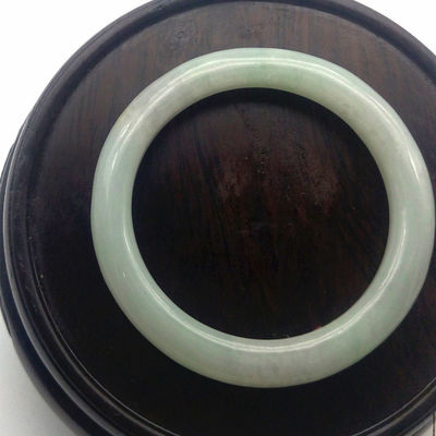 OEM ODMの受付のためのポータブル・オーテンティック・ビルマ・ジャデイト・ジャデット・ベイビー・ブレスレット/ブレスレット