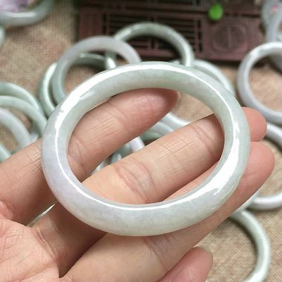 OEM ODMの受付のためのポータブル・オーテンティック・ビルマ・ジャデイト・ジャデット・ベイビー・ブレスレット/ブレスレット