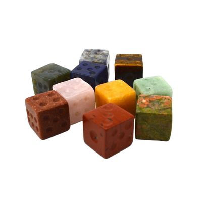 宝石 15mm キューブダイスを手に入れる ゲーム愛好家の必見品