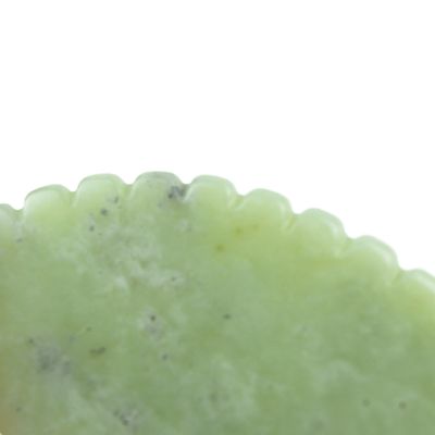 天然石のスクラッピングツールとプライベートレーベルのXiuyan Jade Green Guashaで全身マッサージの恩恵を体験してください