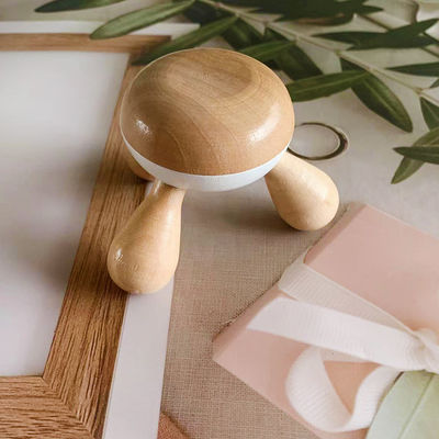 筋肉のリラックスと髪ケアのための3フィート木質グアシャ頭皮マッサージ器