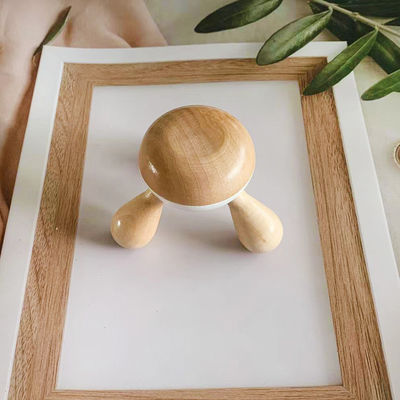 筋肉のリラックスと髪ケアのための3フィート木質グアシャ頭皮マッサージ器