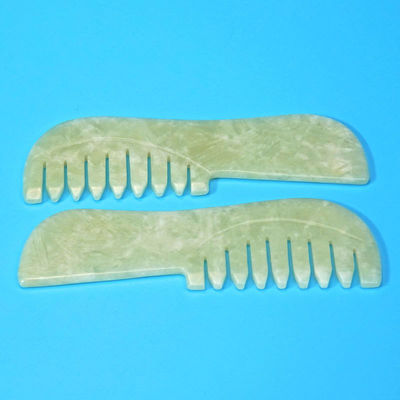 天然Xiuyan Jade Gua Sha 頭皮マッサージ ブラシ 玉石 ヘッドケア マッサージ 毛 Guasha リラックス ツール 身体マッサージ