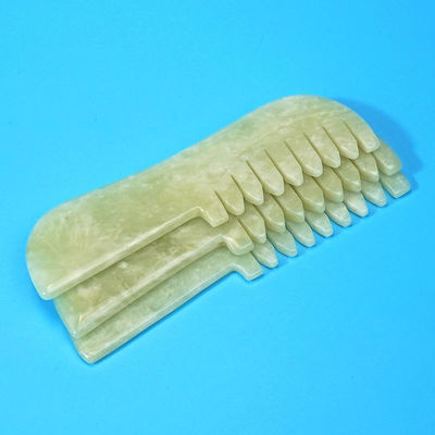 天然Xiuyan Jade Gua Sha 頭皮マッサージ ブラシ 玉石 ヘッドケア マッサージ 毛 Guasha リラックス ツール 身体マッサージ
