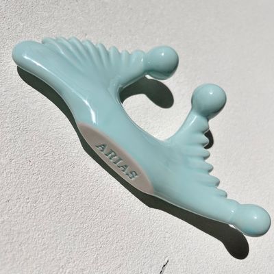 リンパ管排水と肌の美容回復のためのブルーセラミックグアシャマッサージツール
