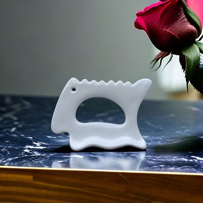人気デザインのセラミックグア・シャ 顔ツール スクラッピングボード ホワイト粘土ボディ グア・シャ マッサージ機